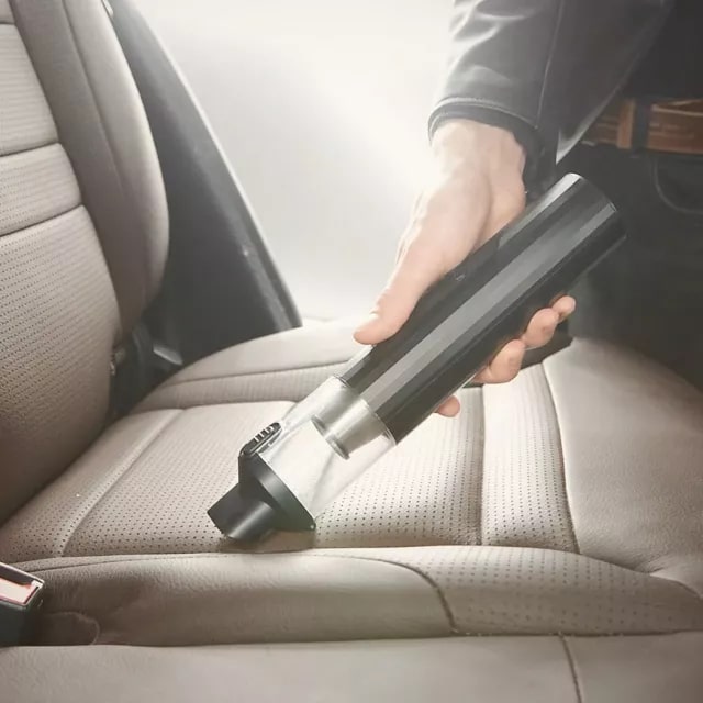 photo car vacuum cleaner 